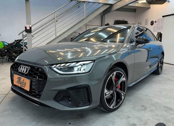 AUDI A4 2.0 TFSI MHEV S LINE S TRONIC AUDI A4 2.0 TFSI MHEV S LINE S TRONIC
